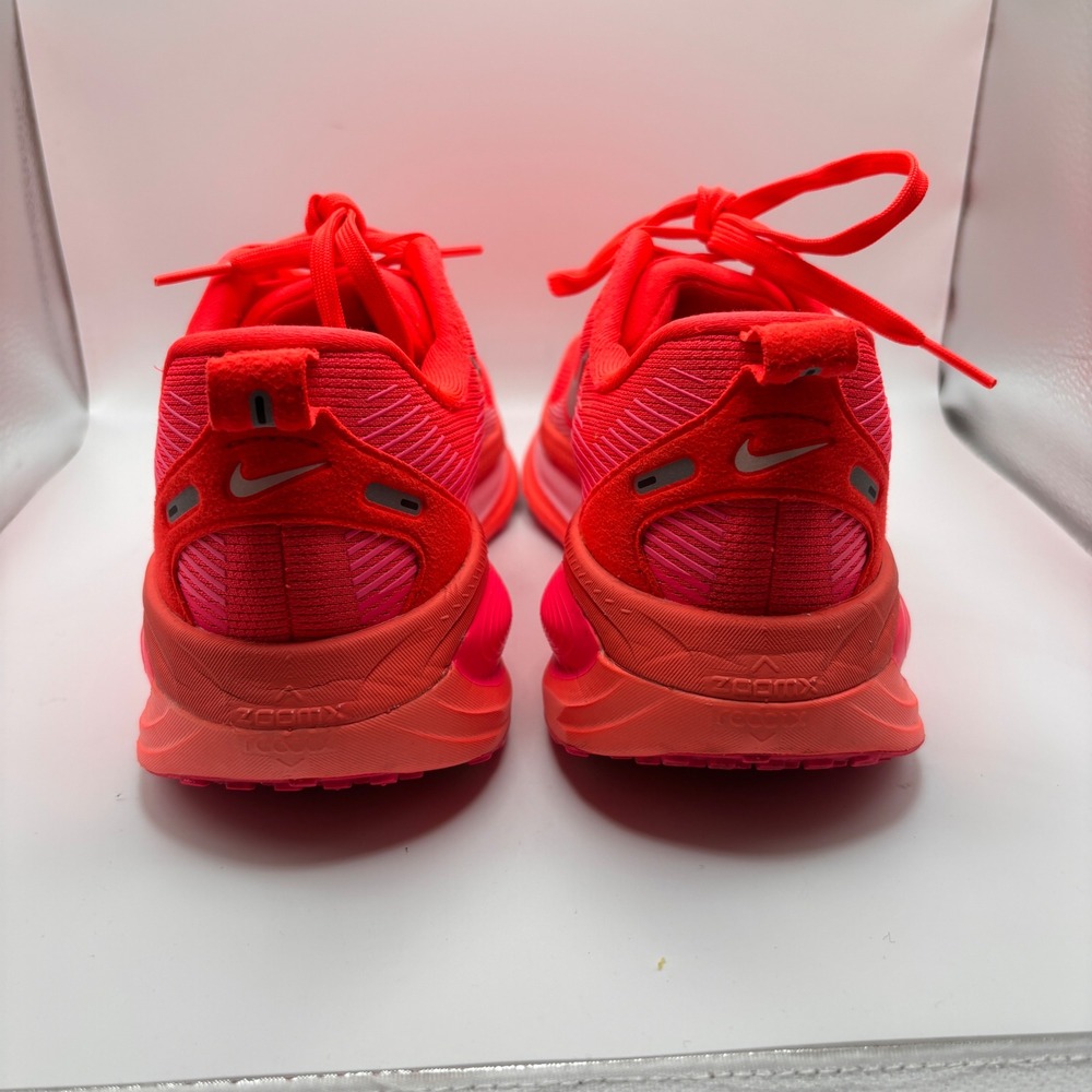 Nike Vomero 18 Bright Crimson Hyper Pink Running Shoes Women's Sz 8.5 HM6804-603 - Picture 5 of 8